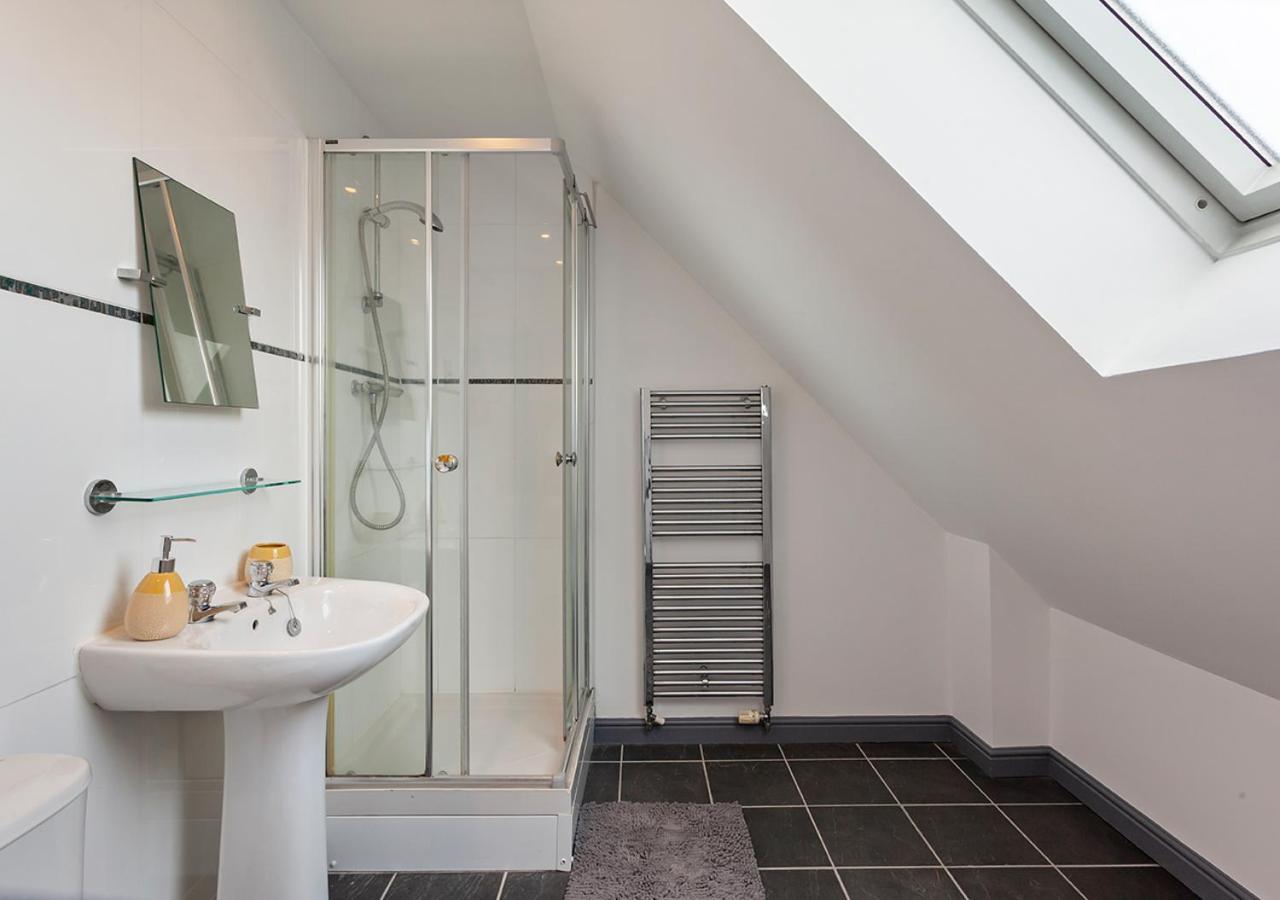 Stay Near Airport & Nec, The Leyburn Birmingham Exterior foto