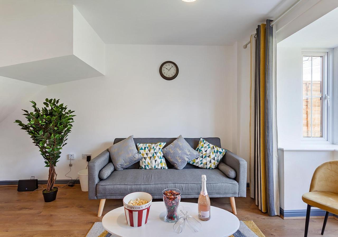 Stay Near Airport & Nec, The Leyburn Birmingham Exterior foto